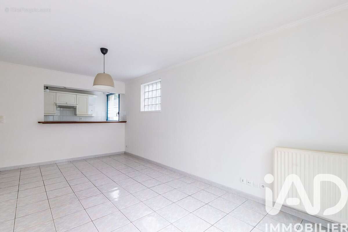 Photo 9 - Appartement à SAVIGNY-SUR-ORGE
