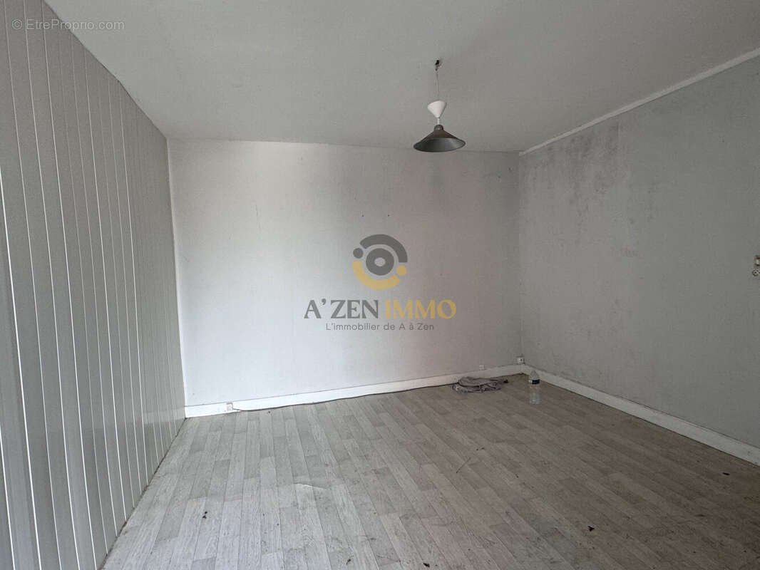 Appartement à SECONDIGNY