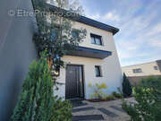 Maison à MONTREUIL-JUIGNE