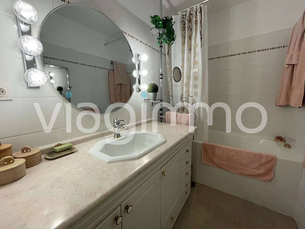 Appartement à HYERES