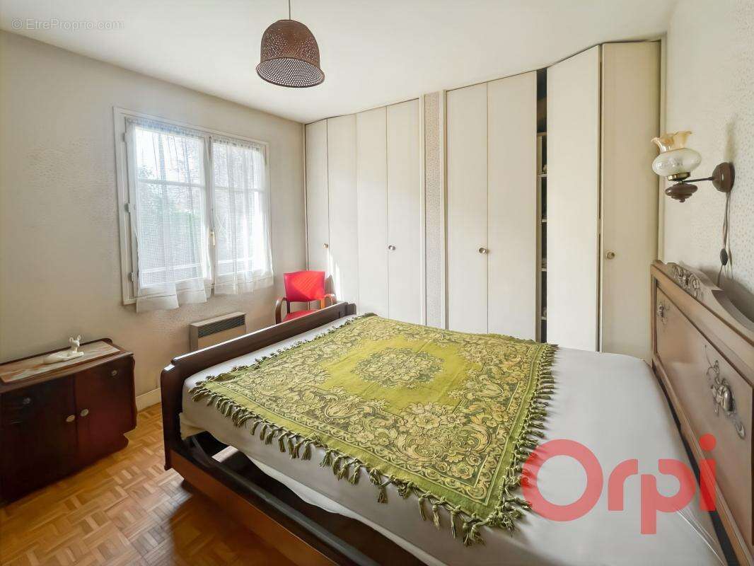 Maison à SAINT-AMAND-MONTROND