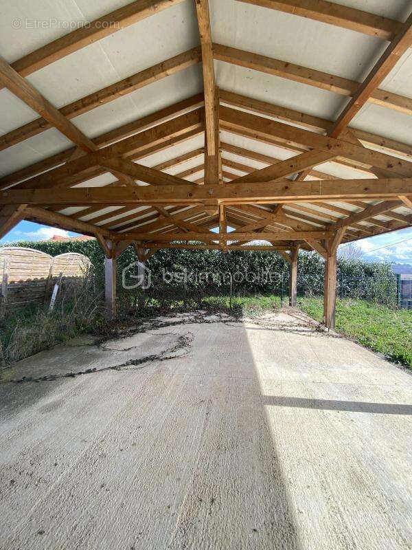 Maison à LACASSAGNE