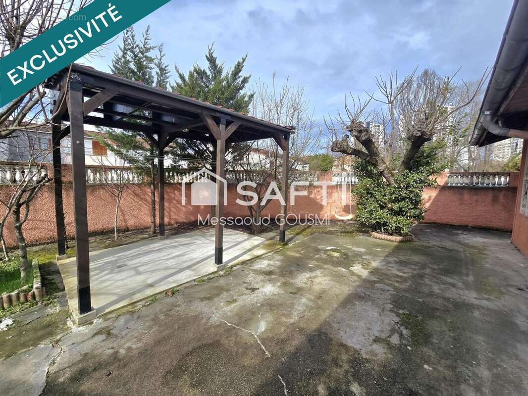 Photo 2 - Maison à VENISSIEUX