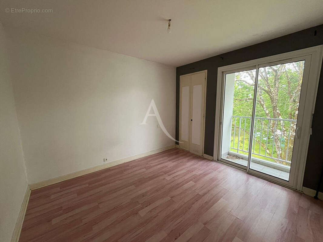 A VENDRE - EXCLUSIVITE - CHALLANS - Appartement - proximite grande surface - 3 pièces - 68 m² - photo 5