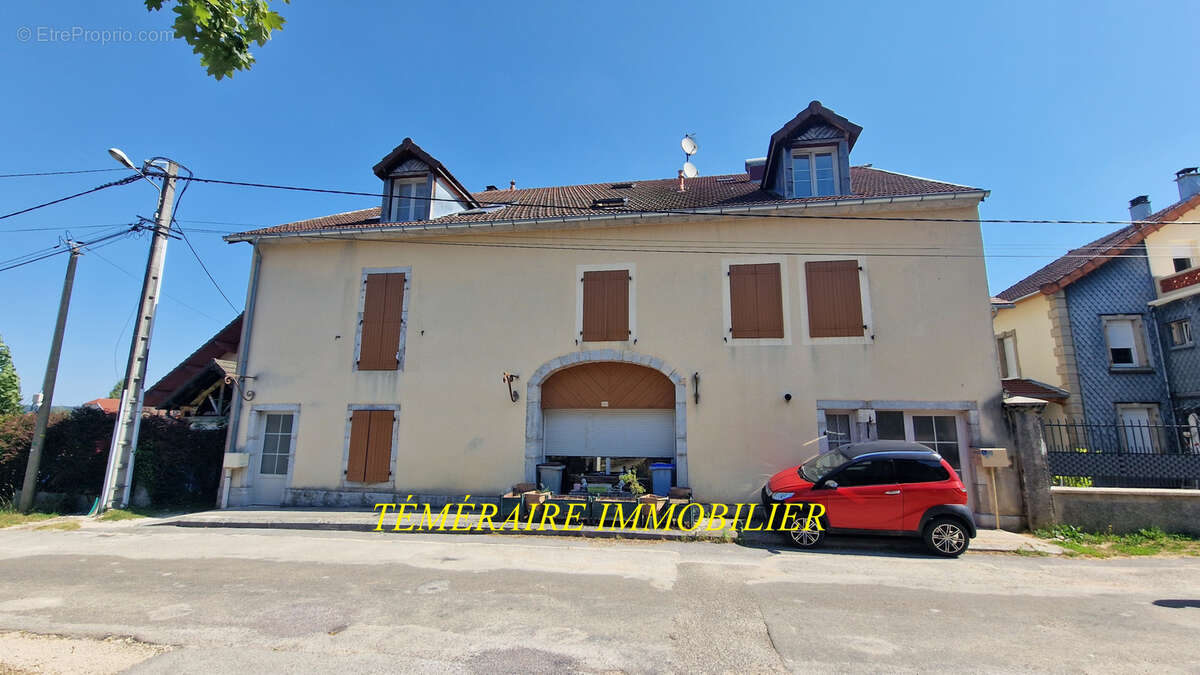 Proche Champagnole - NEY - Immeuble en monopropriété de 2004 - photo 3