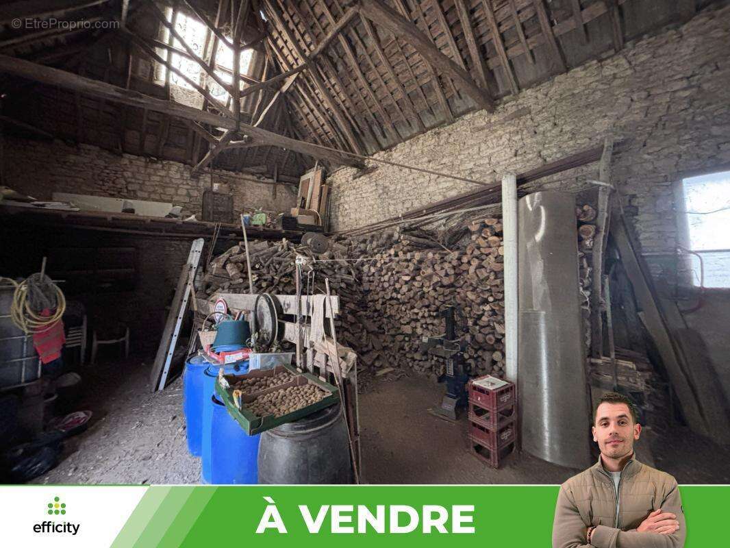 Maison à JOUSSE