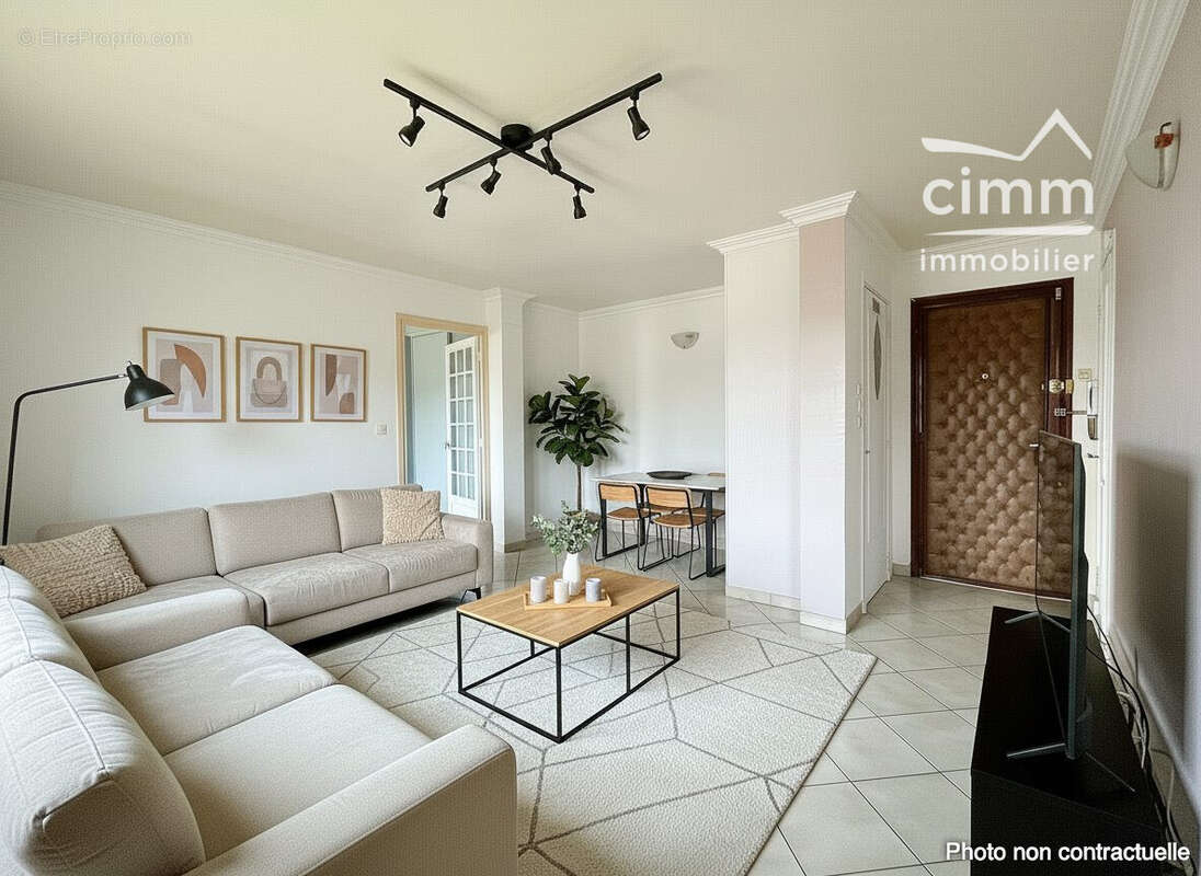 Appartement à FONTAINE