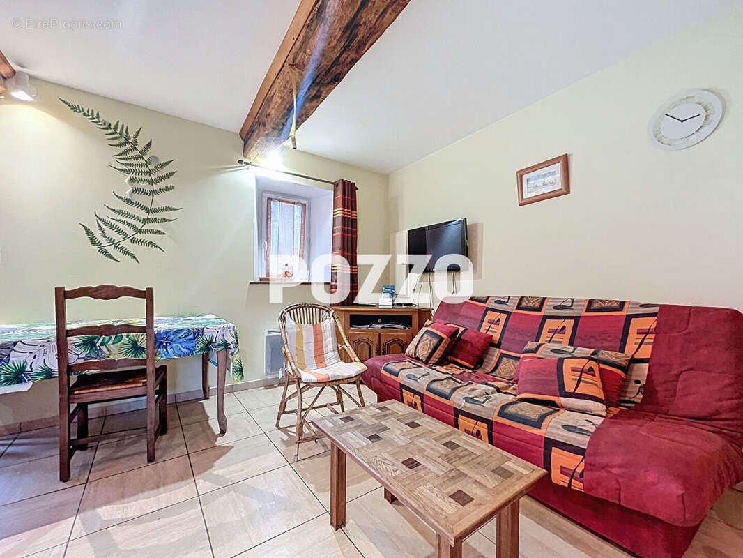 Maison à SAINT-SAUVEUR-LENDELIN