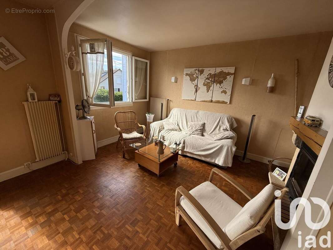 Photo 2 - Maison à BETON-BAZOCHES