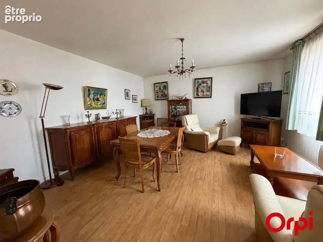 Appartement À Vendre - photo 1