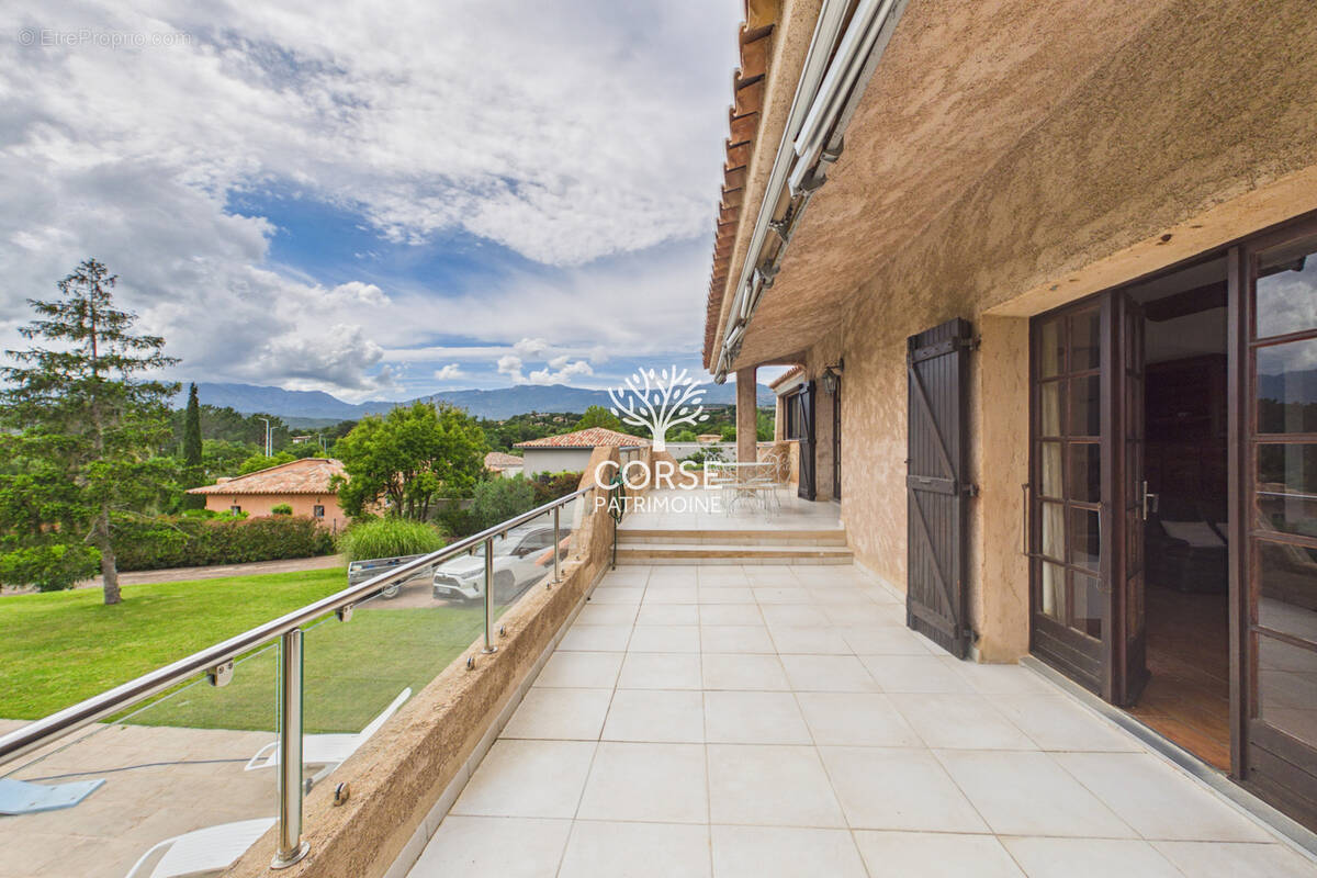 Maison à PORTO-VECCHIO