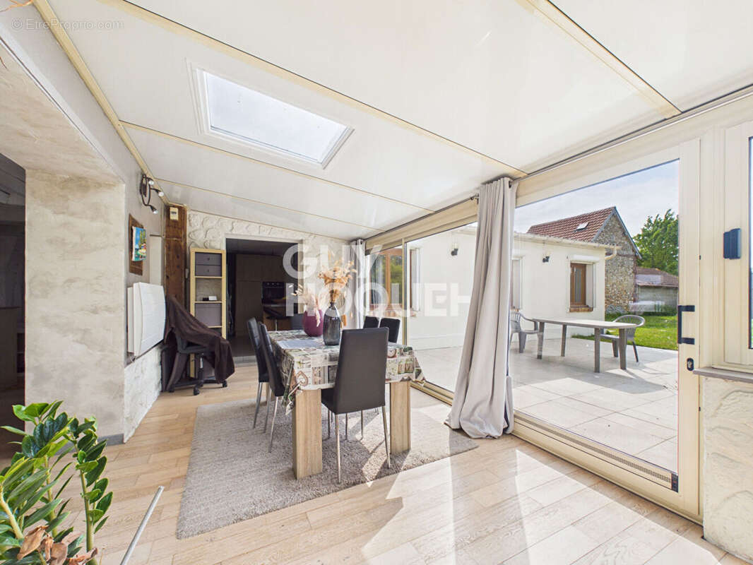 Charmante maison 6 pièces à vendre à Amfreville-sur-Iton - Rare sur le marché ! - photo 10