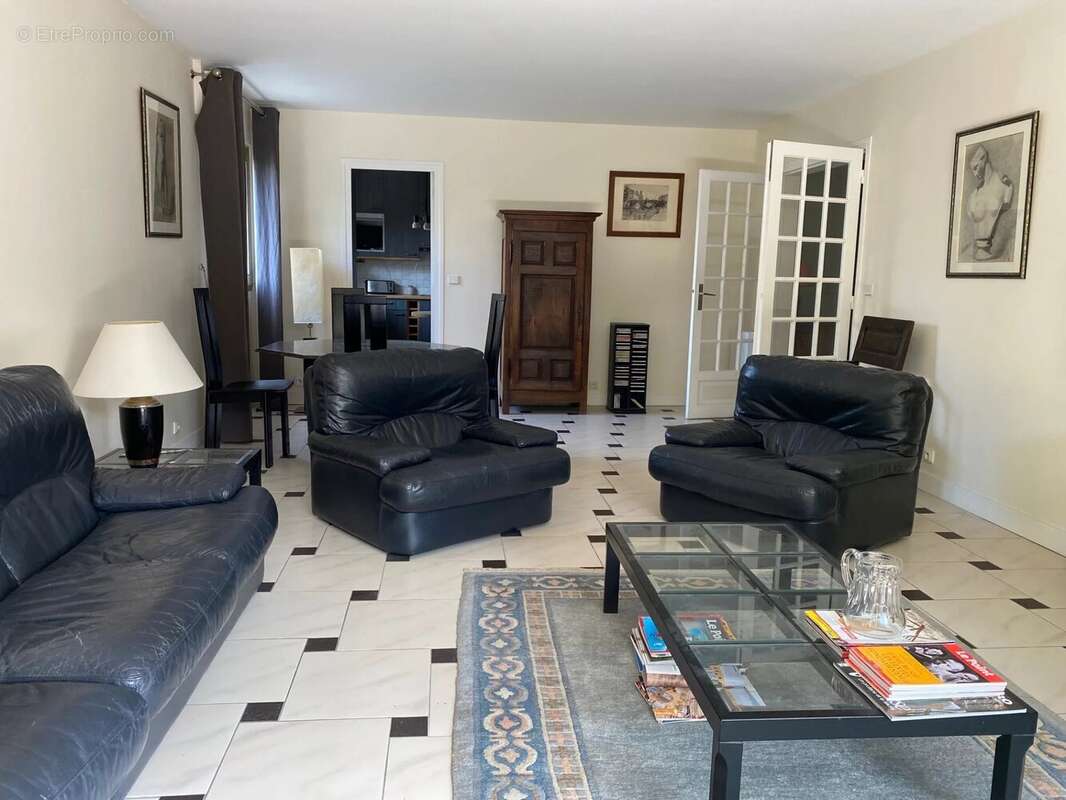 Appartement à LE PERREUX-SUR-MARNE