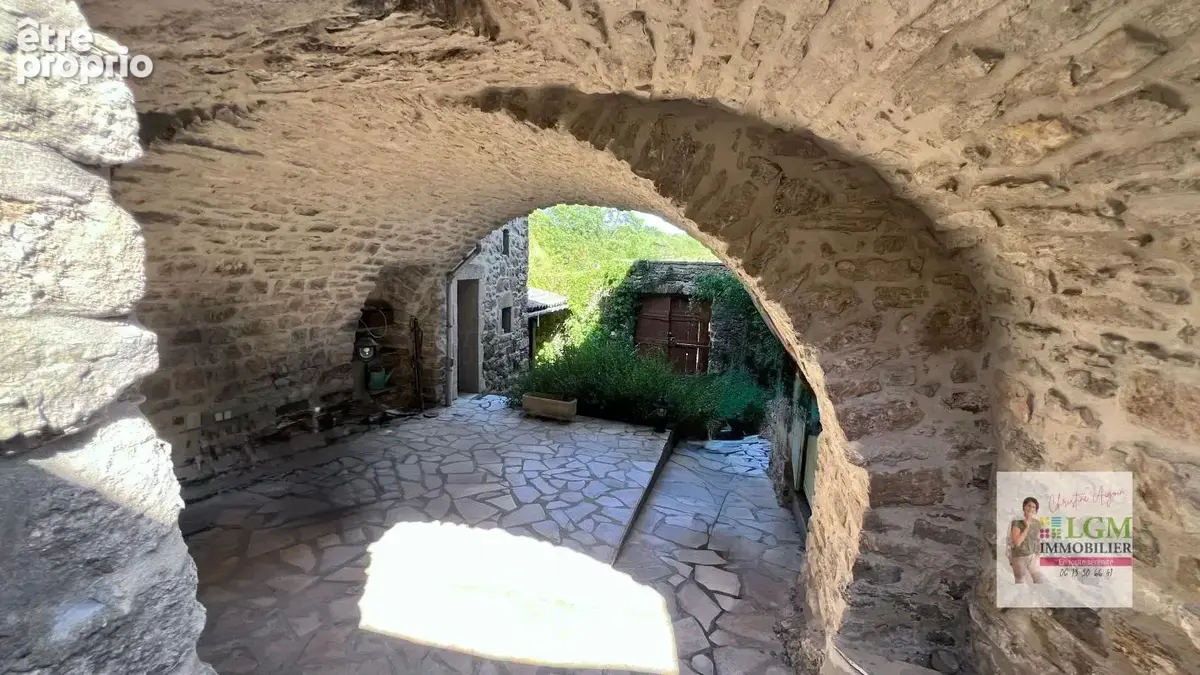 Maison de caractère à rénover - photo 17