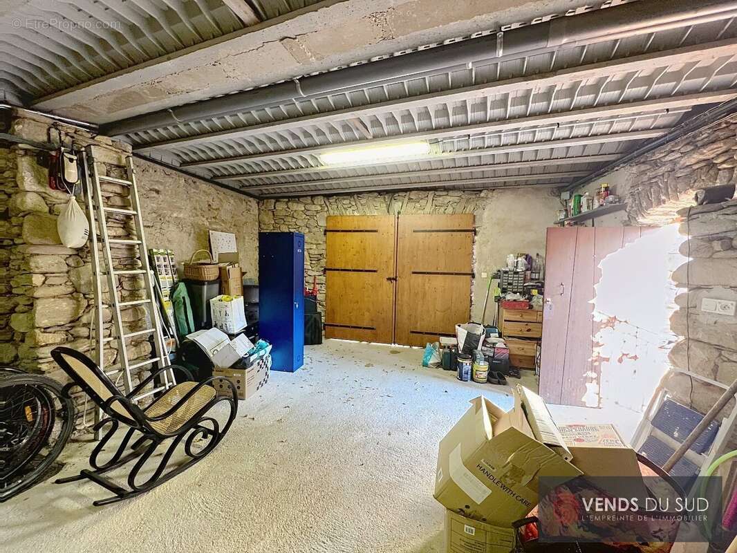 Maison à COLOMBIERES-SUR-ORB