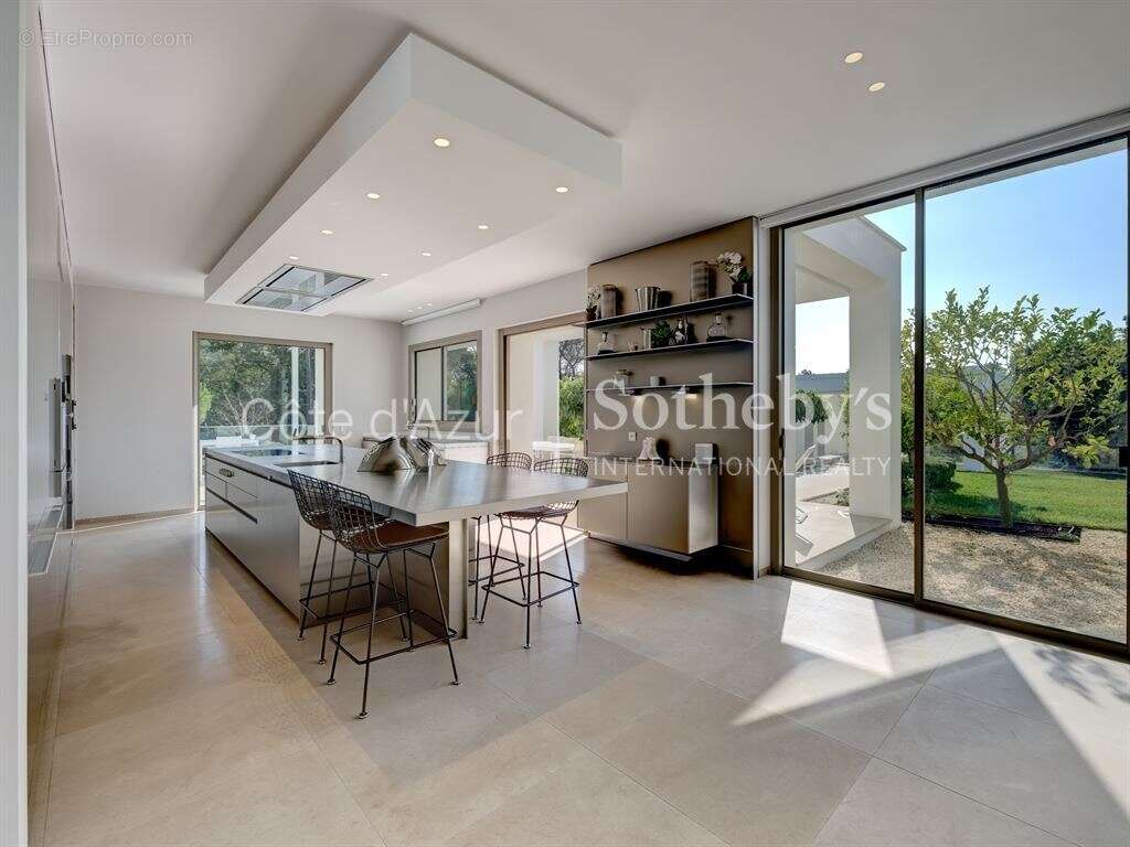 Maison à MOUGINS