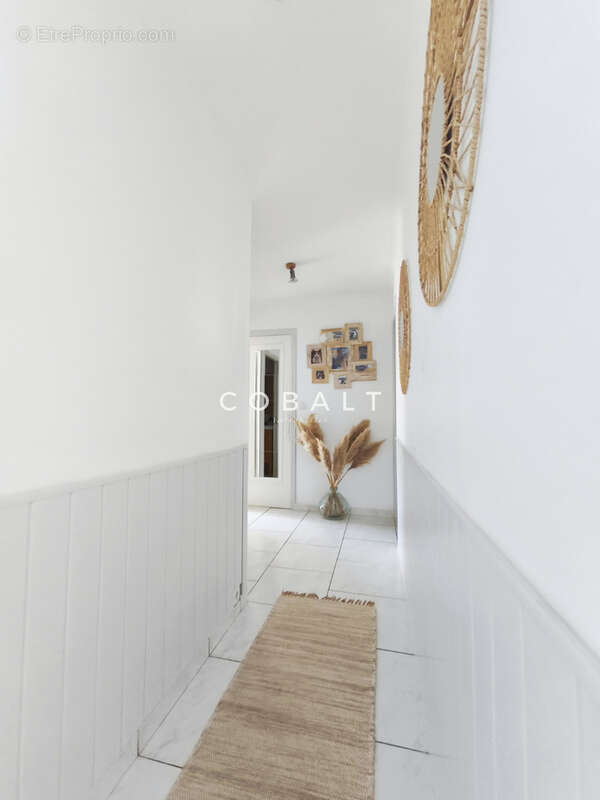 Appartement entièrement rénové - photo 10