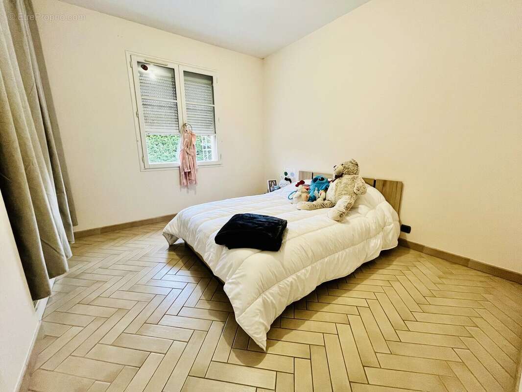 Maison spacieuse de 3 chambres avec jardin et piscine - photo 10