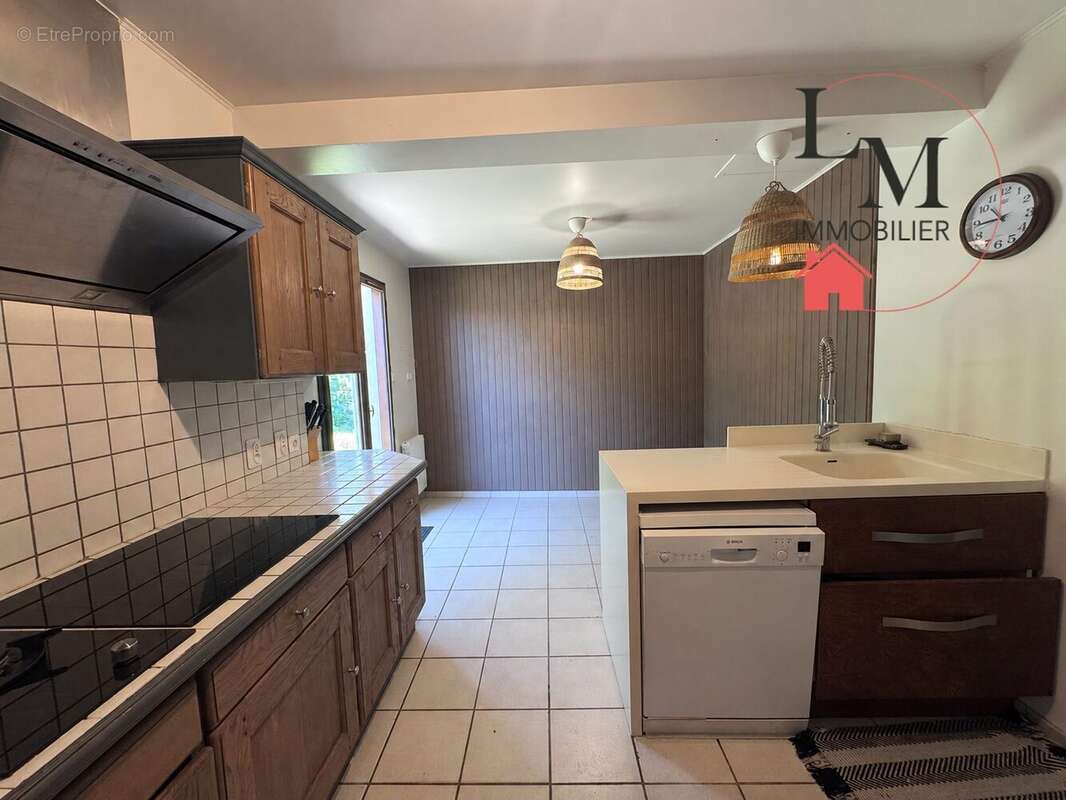 Maison 182 m² à Saint-Jean-De-Marsacq  - photo 9