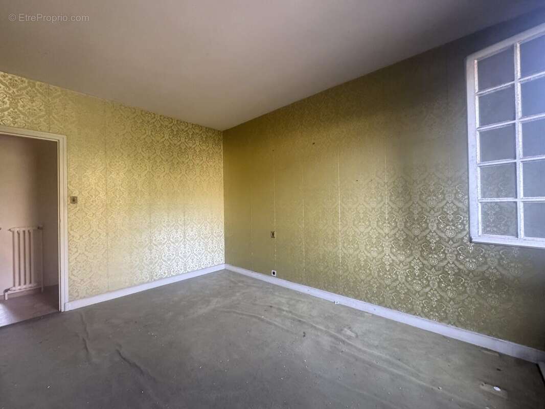 Chambre - Appartement à BORDEAUX