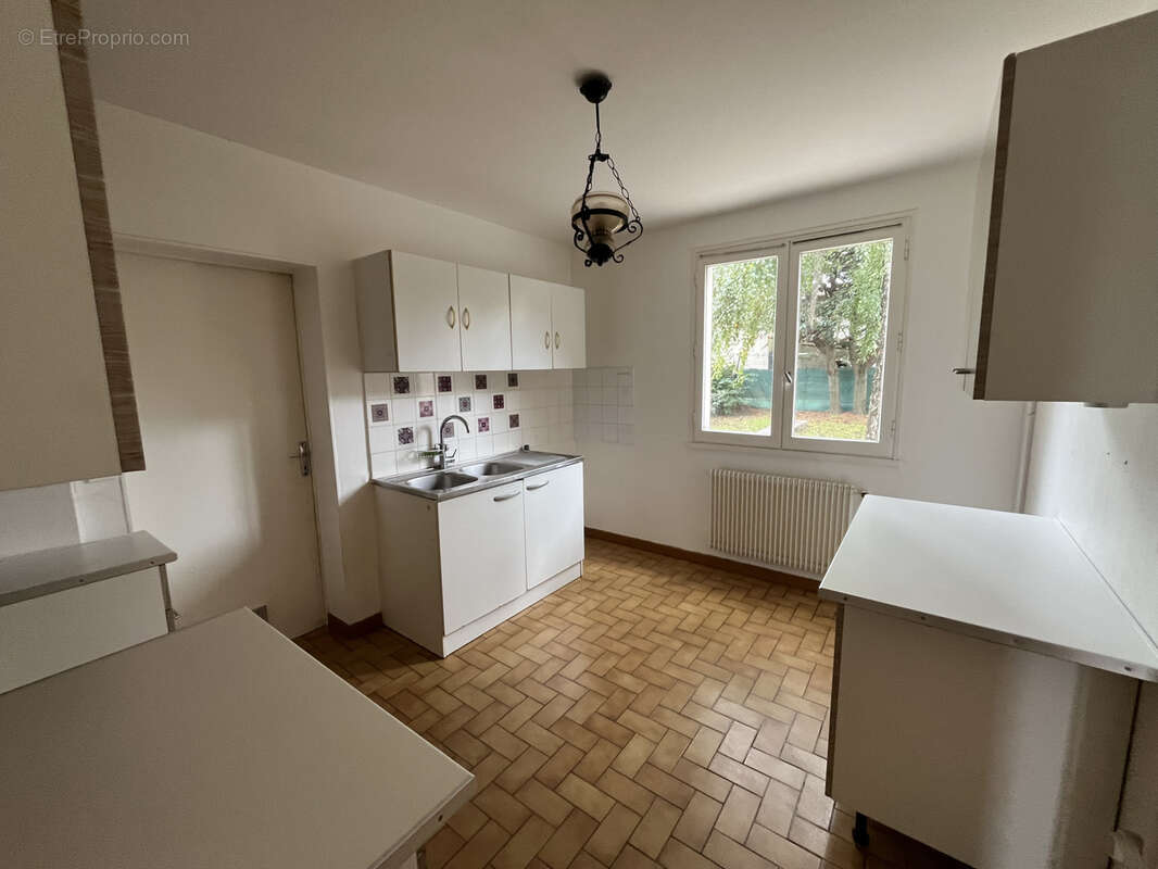 Opportunite ! dans un quartier prise de pamiers - maison t4 avec garage et jardin a vendre - photo 6