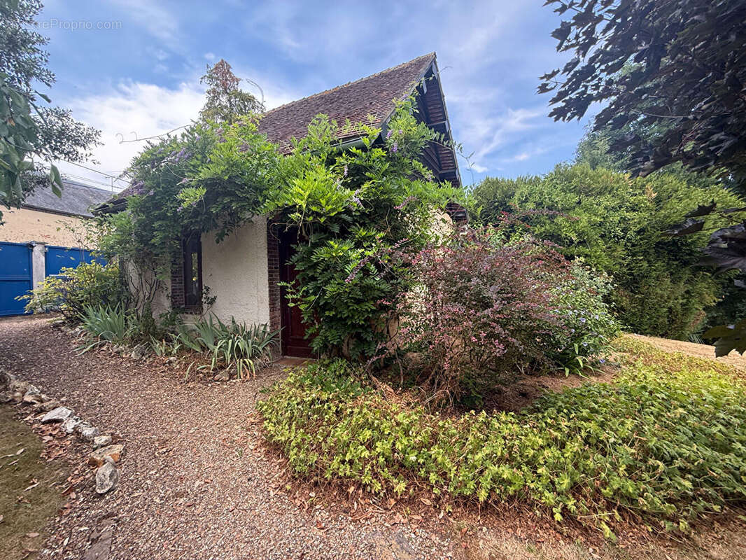 Maison de caractère et seconde maison indépendante - La Madeleine de Nonancourt 7 pièce(s) 142 m² - photo 13