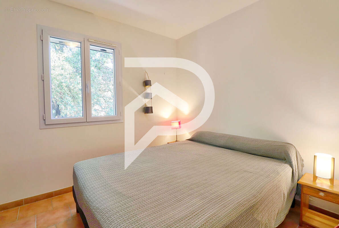 Maison à GREOUX-LES-BAINS