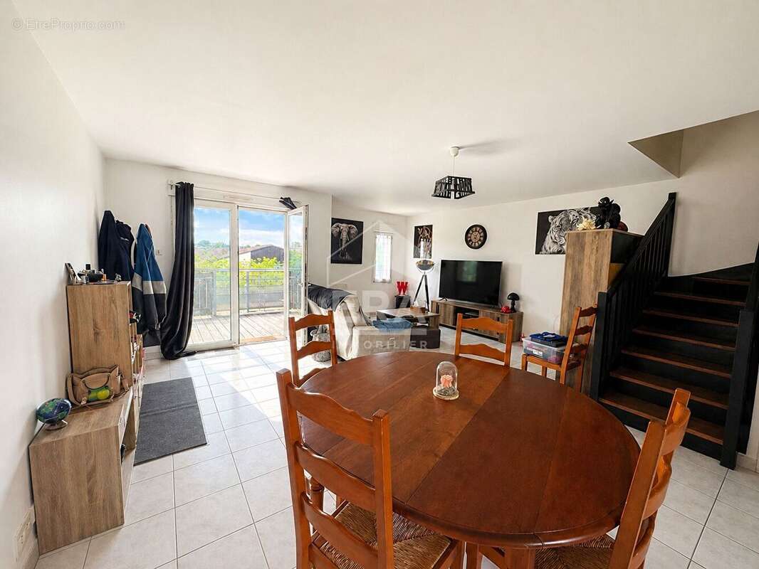 Appartement à SAINTES