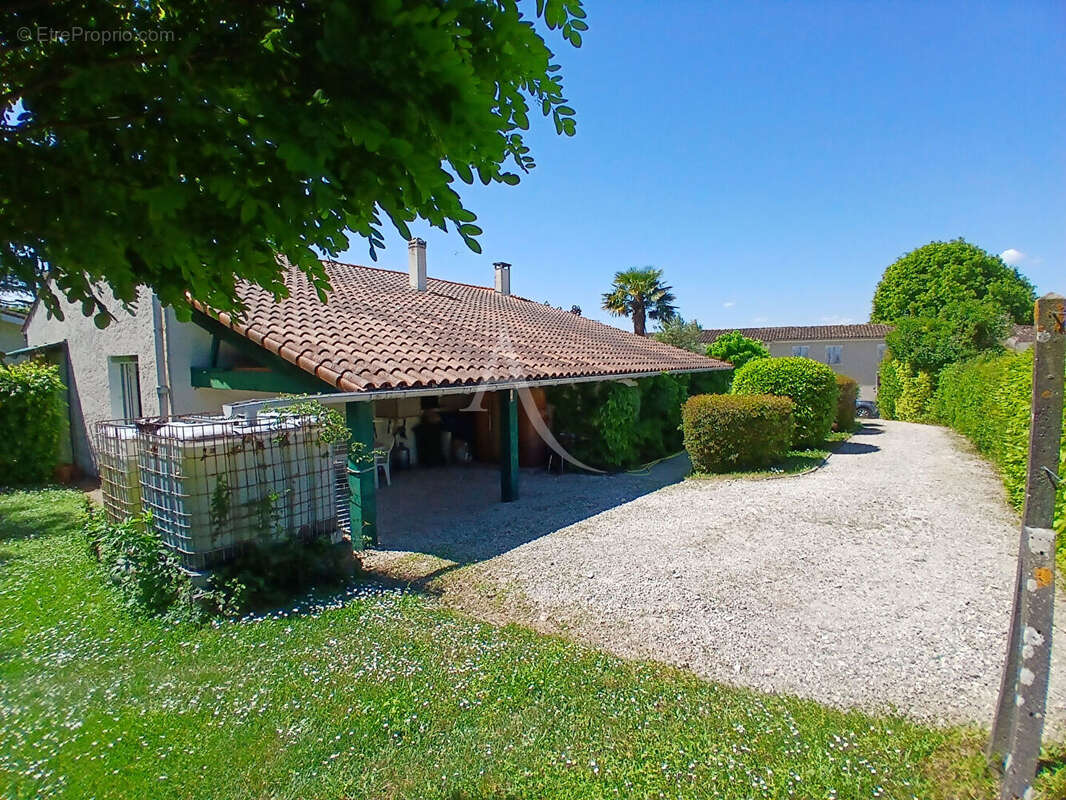 Maison St Georges Des Coteaux 3 pièce(s)  avec  parcelle de 3100 m² - photo 16