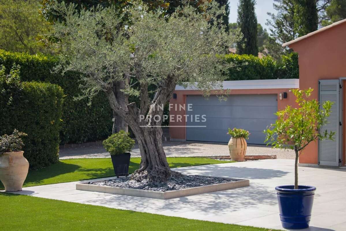 Mougins - villa de plain-pied- 4 chambres - photo 27