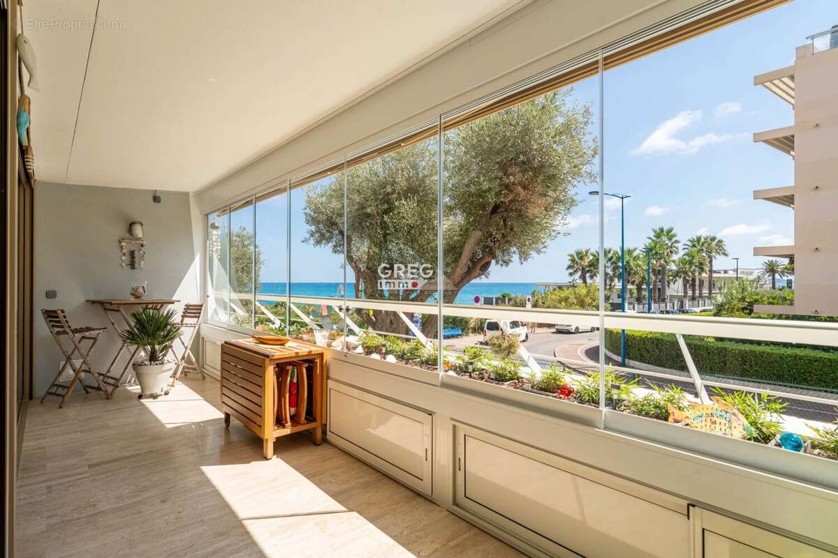 Appartement à VILLENEUVE-LOUBET