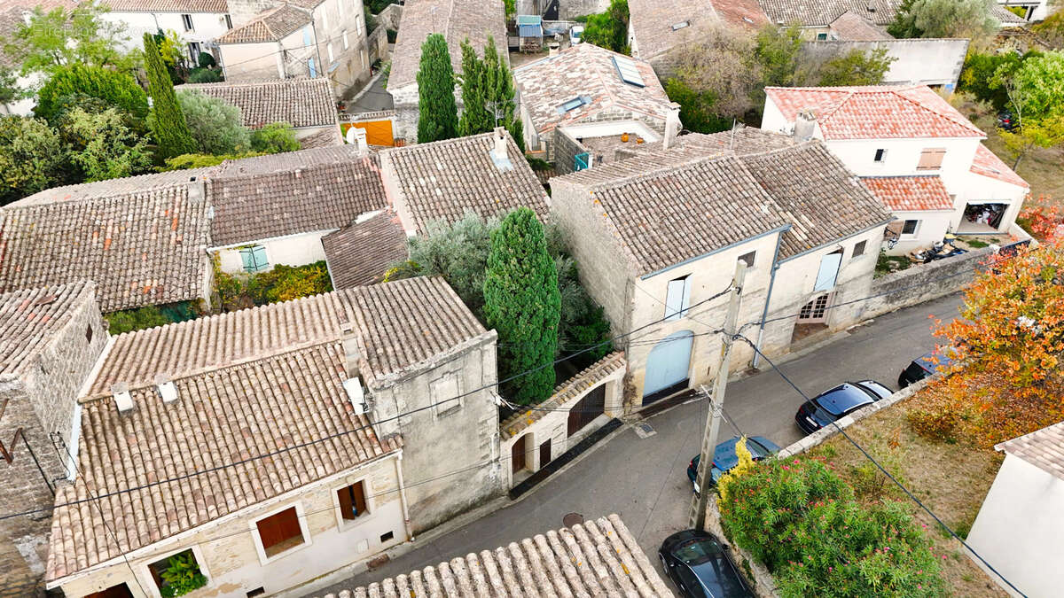 Maison à GALLARGUES-LE-MONTUEUX