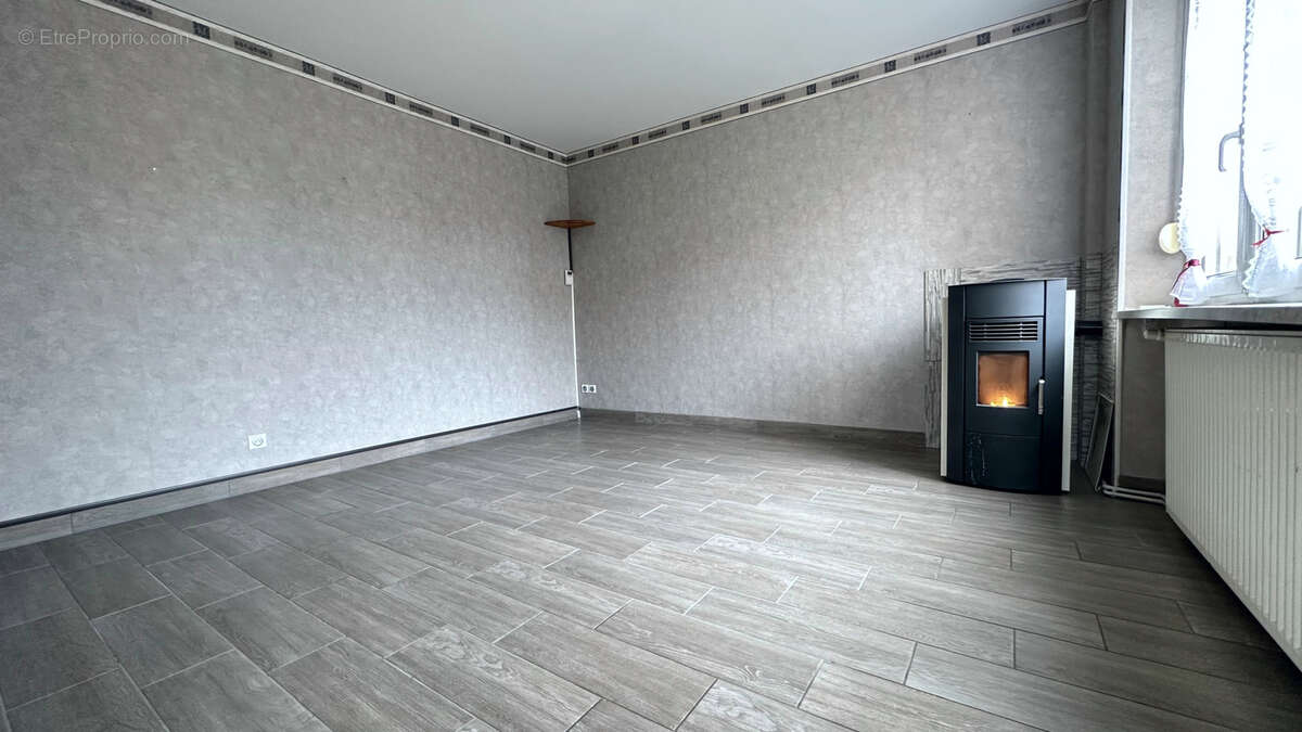 Maison à ANGEVILLERS