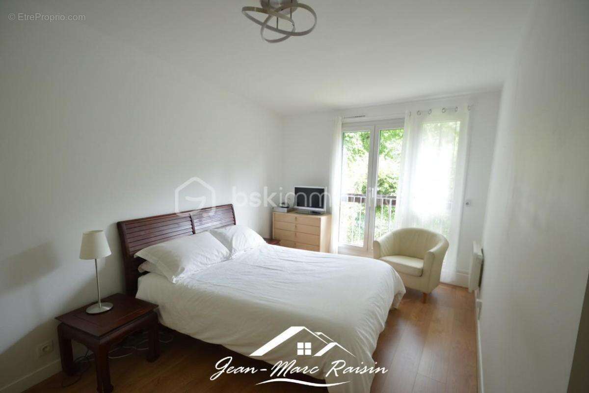 Appartement à COUBRON