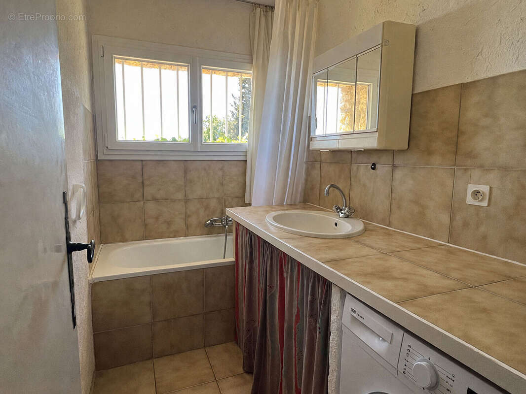 Magagnosc : Maison familiale avec vue mer exceptionnelle - photo 10