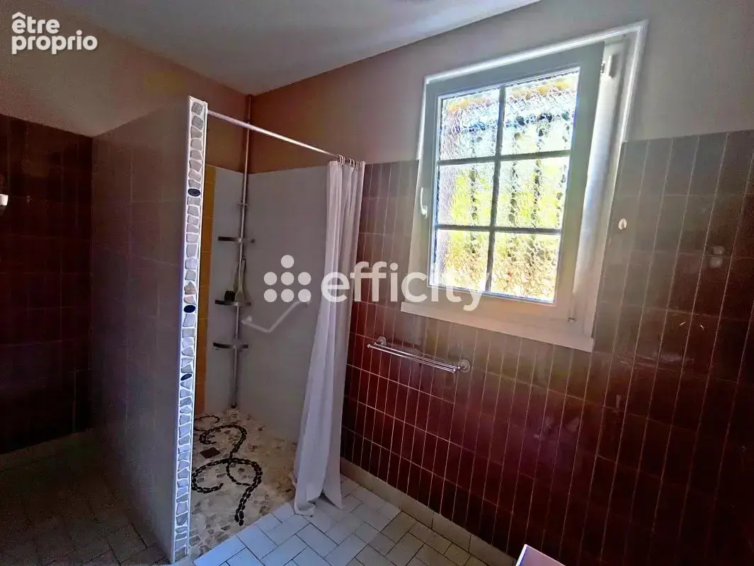 Maison 4 pièces 120 m² à vendre à Fontcouverte (17100) - photo 14