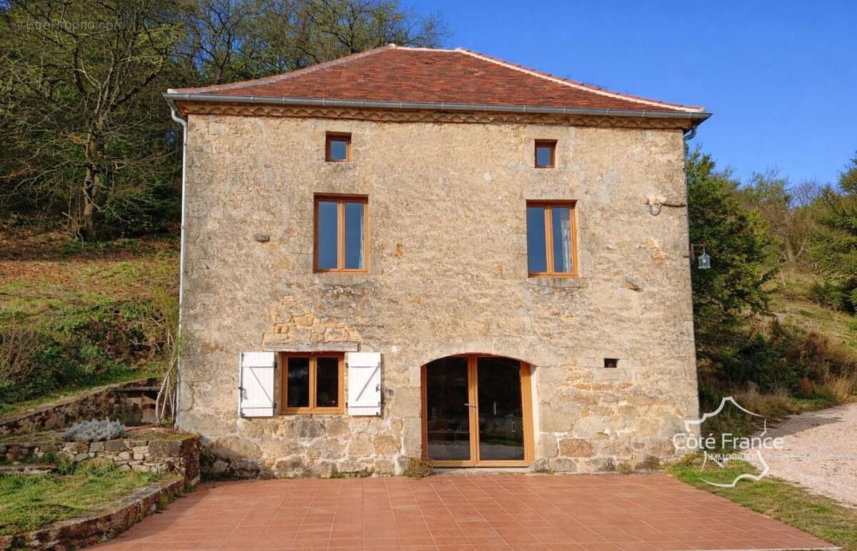 Maison à TEYSSIEU