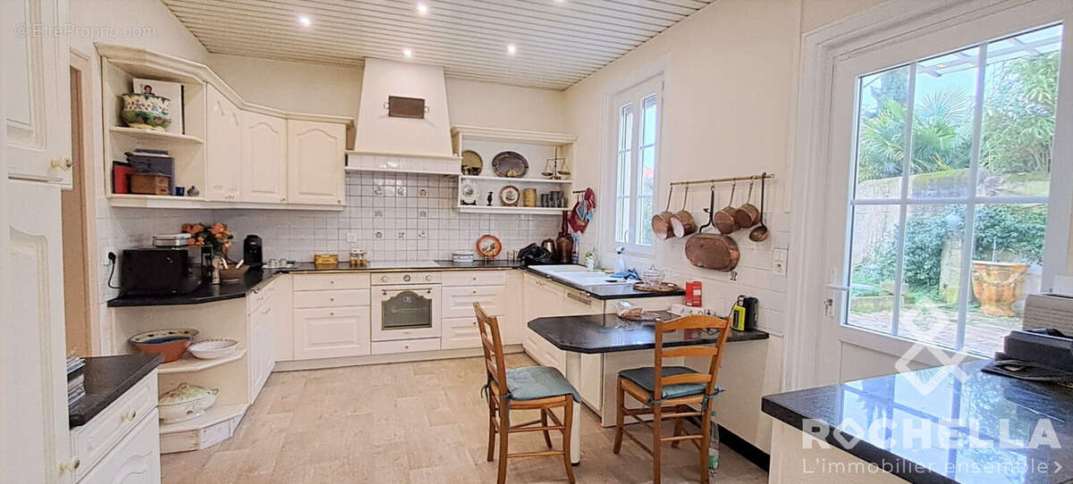 Maison à TONNAY-CHARENTE