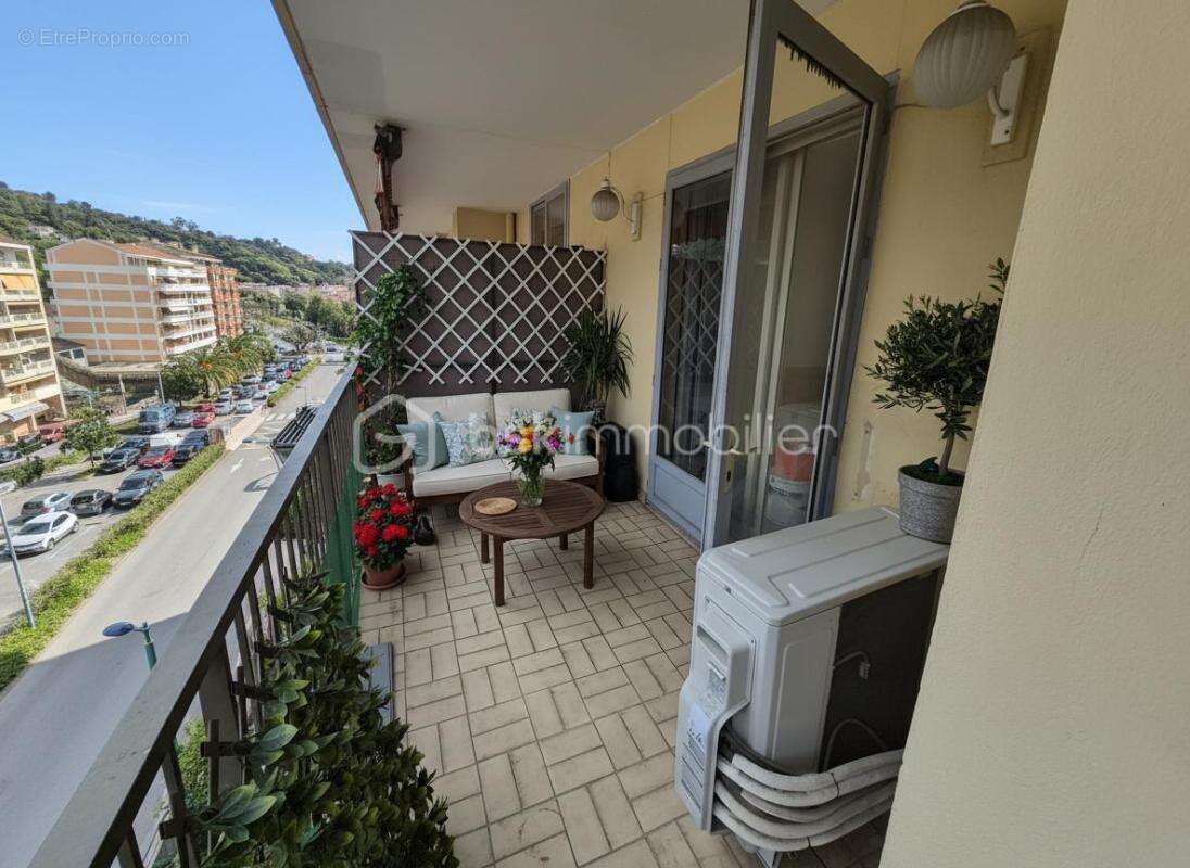 Magnifique 3 pièces entièrement refait avec grande terrasse - photo 8