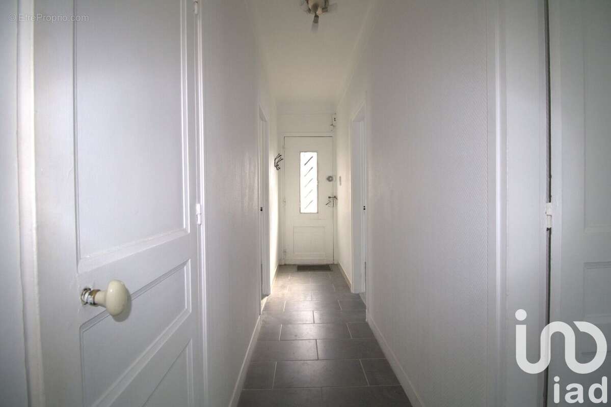 Photo 2 - Maison à GAGNY