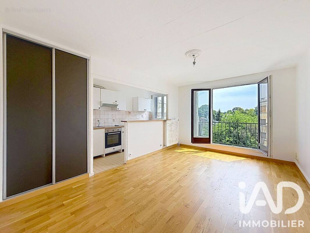 Photo 1 - Appartement à SAINT-MAUR-DES-FOSSES