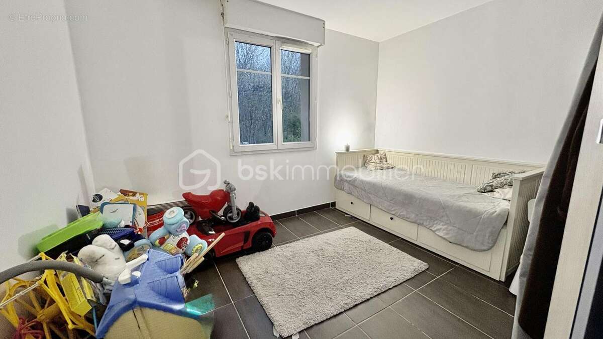 Duplex f4 sur la commune de ris-orangis (91130) - photo 9
