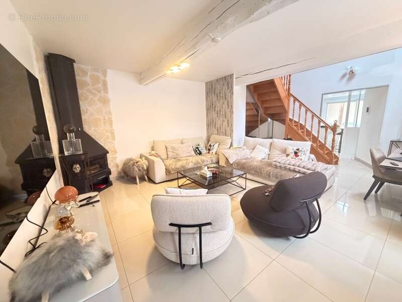 Maison à MONTATAIRE