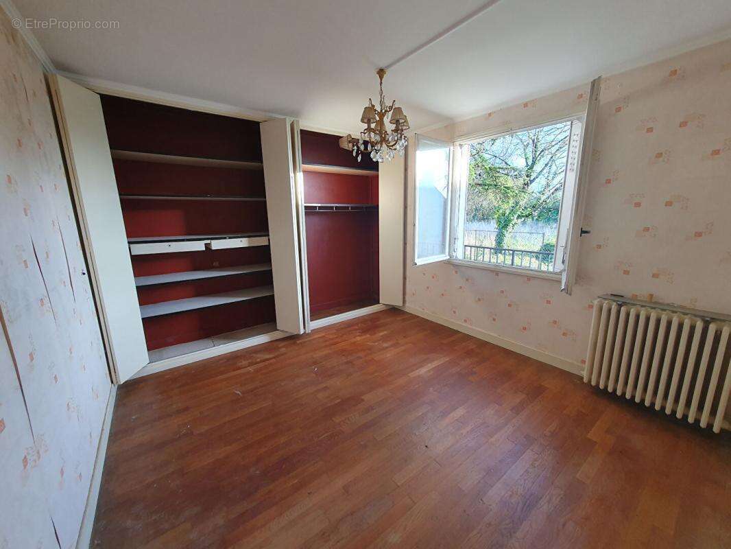 Maison Bourges 8 pièce(s) 180 m2 - photo 8