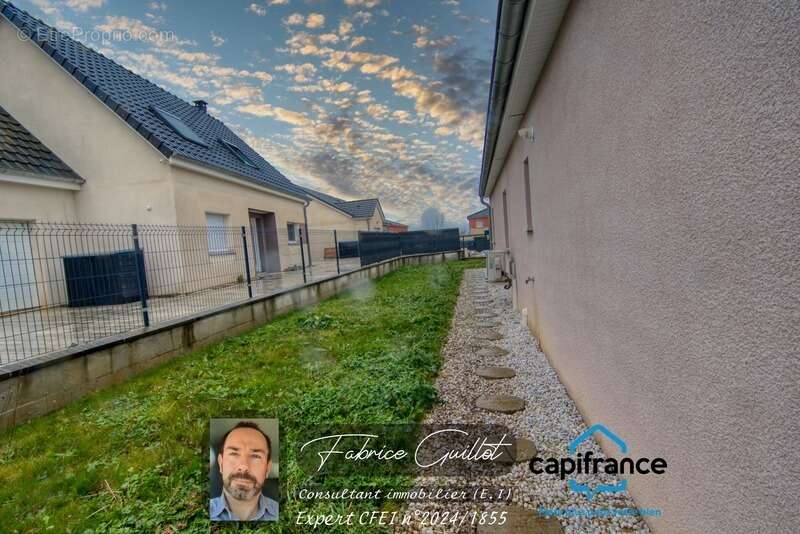 Maison à DANNEMARIE-SUR-CRETE