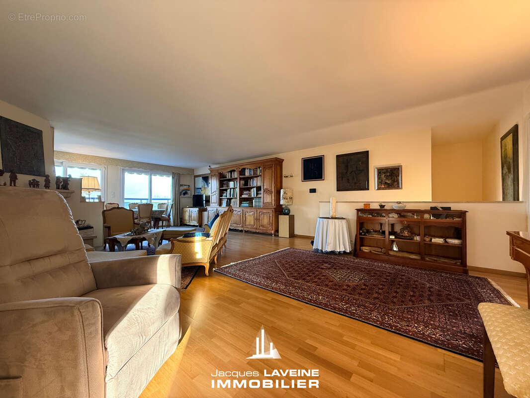 Appartement à SAINT-JULIEN-LES-METZ