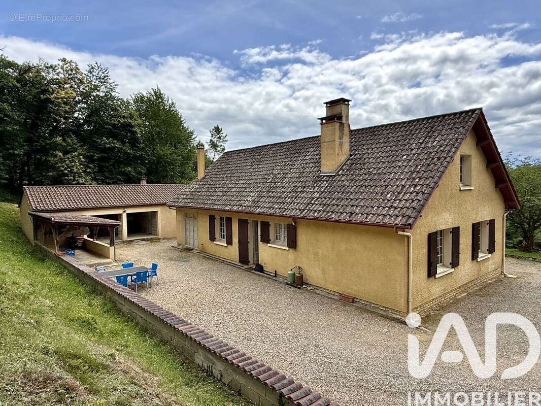 Maison 135 m² à Saint-Andre-D'allas  - photo 4