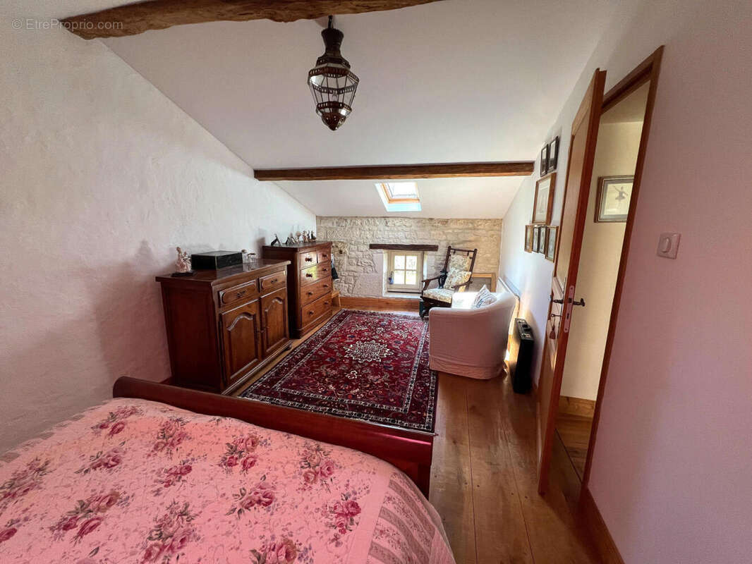 MASTER BEDROOM - Maison à FONTENILLE
