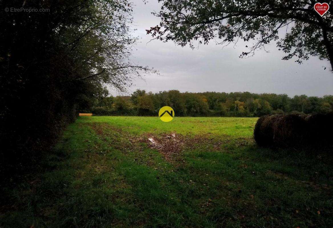 Maison à SAINT-AMAND-MONTROND