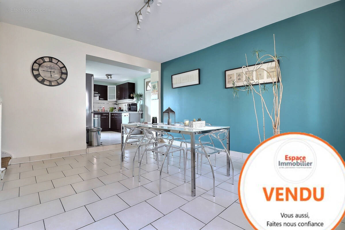 Maison à NEUVILLE-SUR-ESCAUT